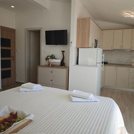 Apartment Topic Baška Voda Eksteriør billede