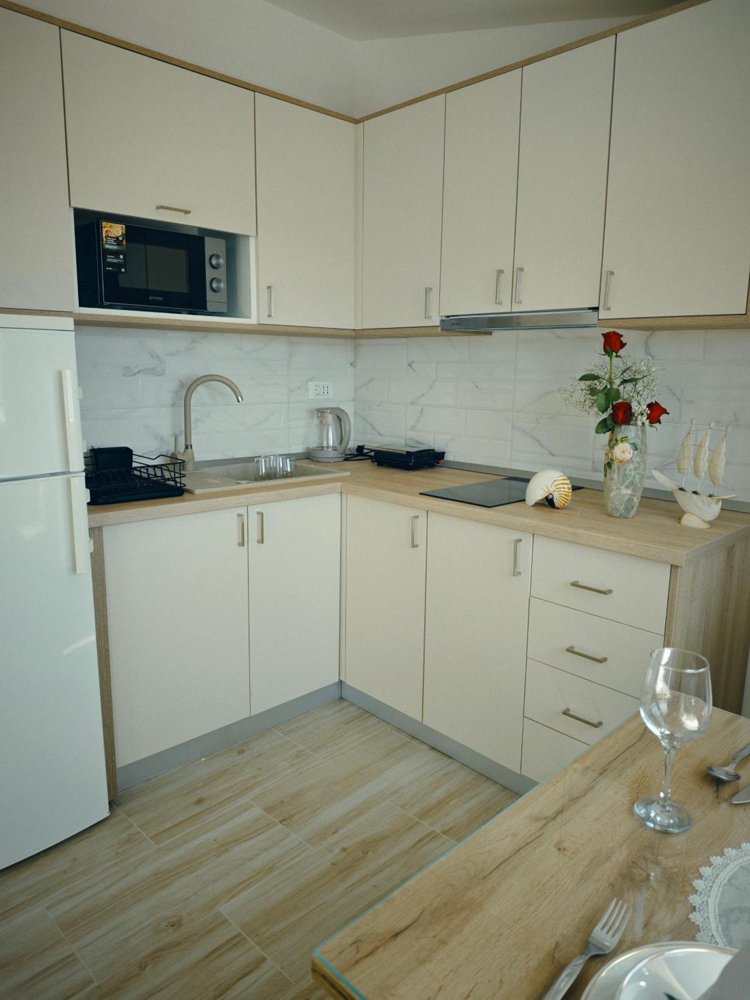 Apartment Topic Baška Voda Eksteriør billede