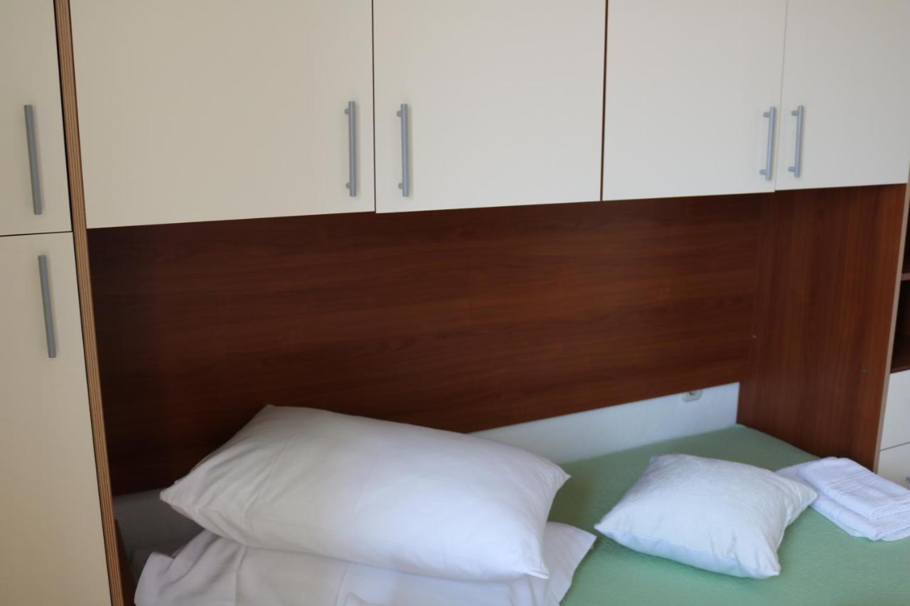 Apartment Topic Baška Voda Eksteriør billede