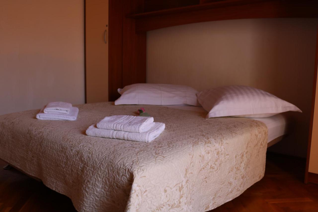 Apartment Topic Baška Voda Eksteriør billede